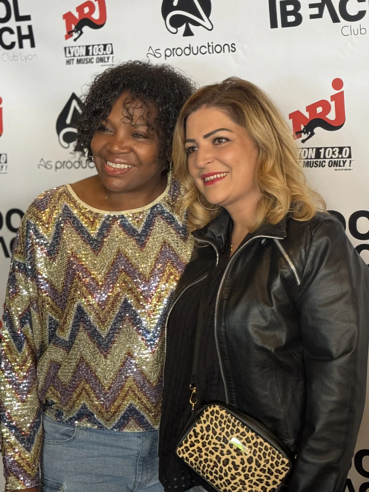 Carmen Clayton ambassadrice au photocall Pool Beach Club Lyon Capitale Funk